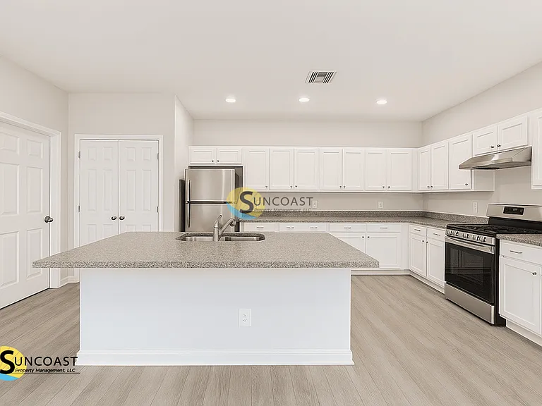 397 Greenbriar Blvd — Photo 4