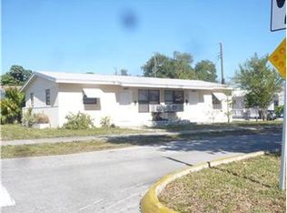 1702 N 16th Ct, Hollywood, FL 33020