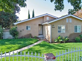 18926 Wyandotte St, Reseda, CA 91335