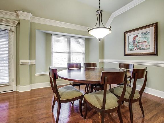4th image of 2518 Woodpark Dr