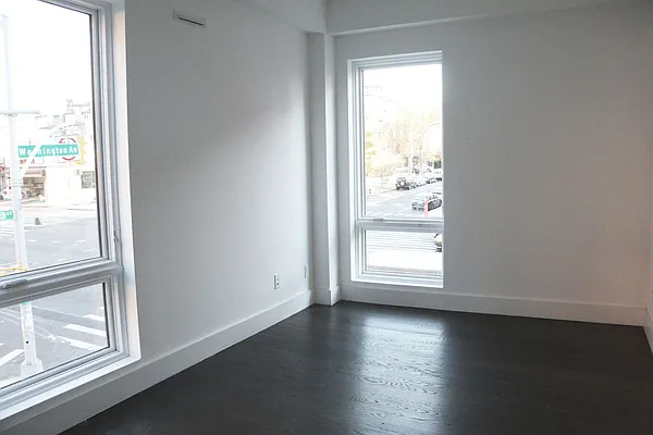 Rented by HCO NY | media 10