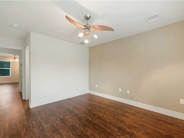 1101 Grove Blvd #608 — Photo 32