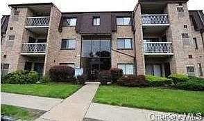 520 Kennedy Dr #520 — Photo 1