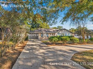 715 E Verbena Ave, Foley, AL 36535
