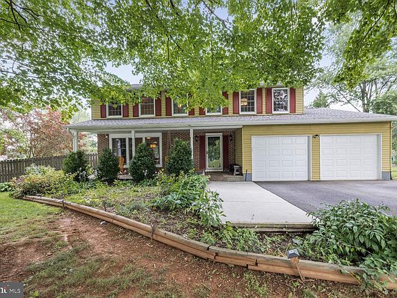 2nd image of 4300 Zircon Rd