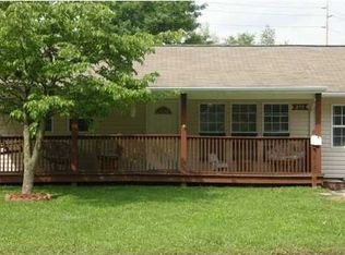 293 Granvil Dr, Louisville, KY 40218