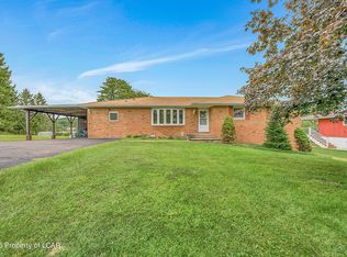 94 Pinecrest Ln, Shickshinny, PA 18655