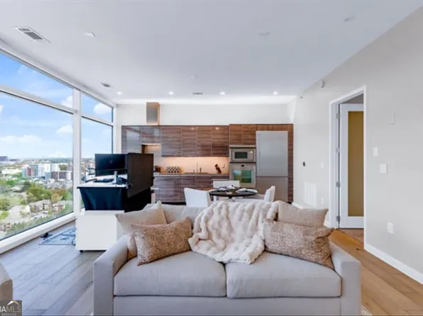 45 Ivan Allen Jr Blvd NW #1704, Atlanta, GA 30308
