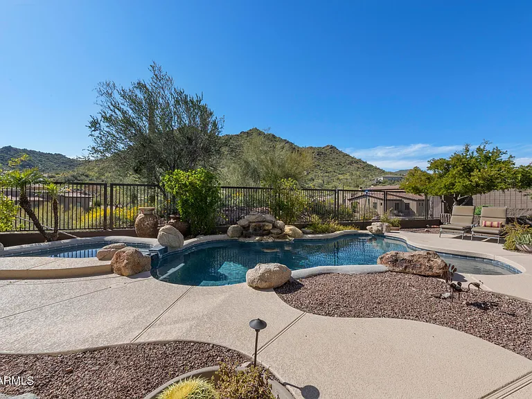 12748 N 145th Way — Photo 44