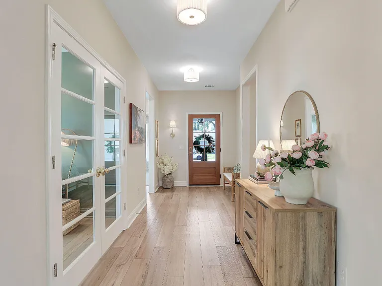 72 McRorrie Dr — Photo 26