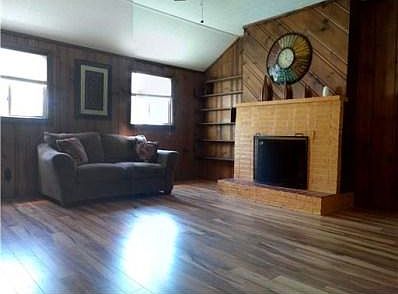 2nd image of 994 Sylvan Shores Dr