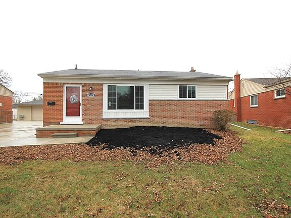 2nd image of 21212 Park Ln
