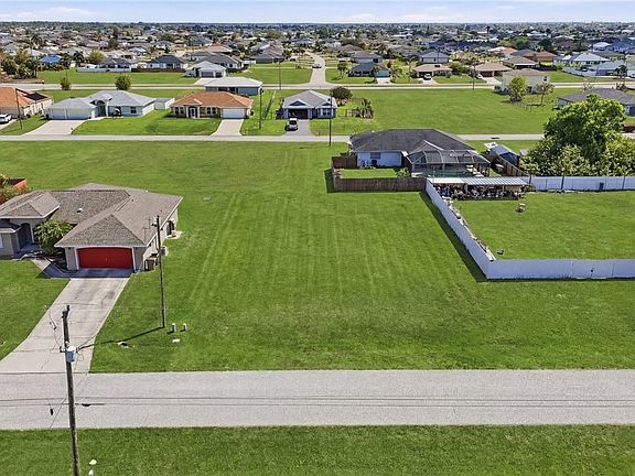 5th image of 2715 NW 9th Ave