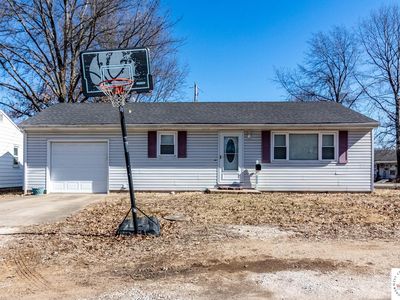 600 W Florence St, Windsor, MO, 65360