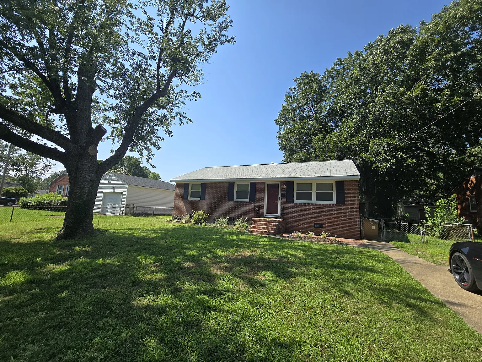 Woodbury Forrest Dr, Hampton — Photo 2