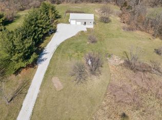 7033 Deerview Dr, Odessa, MO 64076