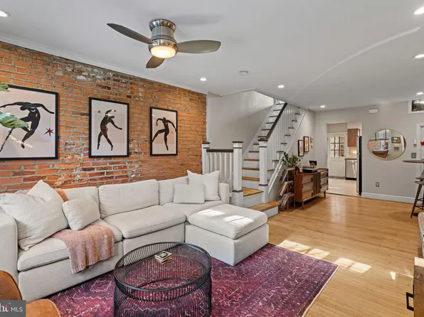 1211 Tasker St, Philadelphia, PA 19148