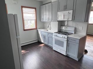 25 Bowdoin St, Clifton, NJ 07013