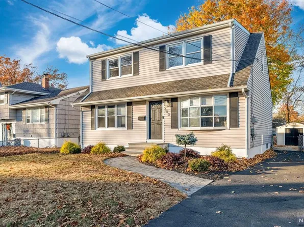 143 Merritt Ave, Bergenfield, NJ 07621