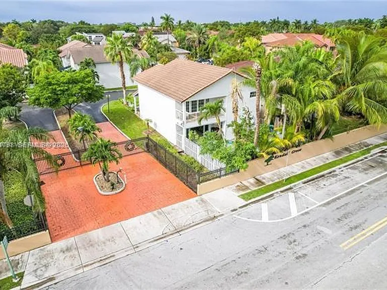 8909 SW 108th Circle Ct #8909 — Photo 3