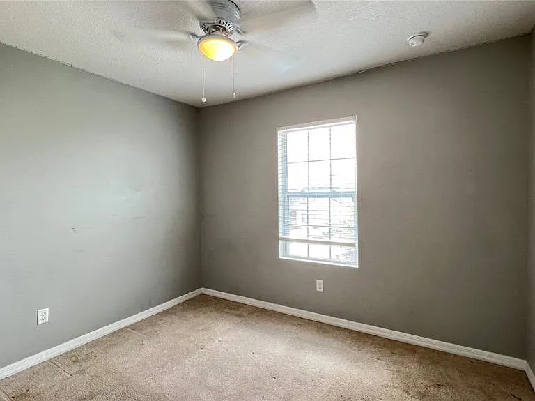 9017 Alba Ln — Photo 31