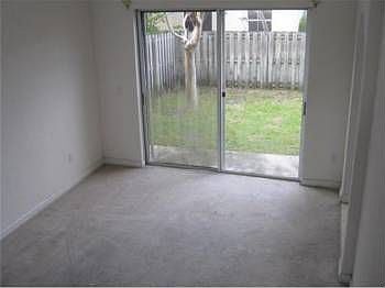 3rd image of 17019 SW 39th St