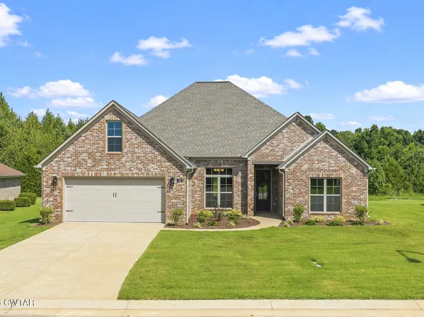 138 Roxbury Dr, Jackson, TN 38305