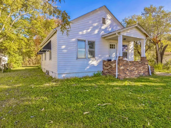 329 Adele Ave, Cahokia, IL 62206