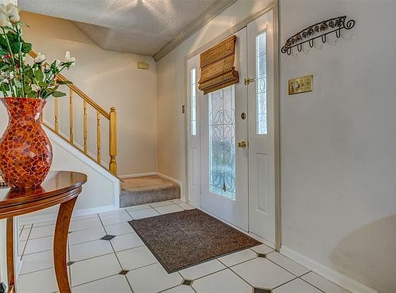 5th image of 3185 Meadowview Dr