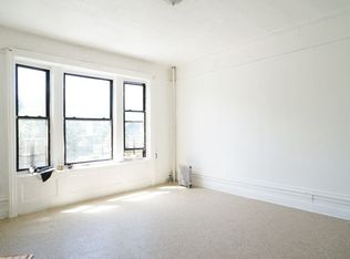 249 E Kingsbridge Rd APT 1N, Bronx, NY 10458