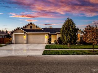 5624 W Venetian Dr, Eagle, ID 83616