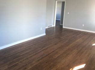 4517 Hanover Ct APT 303, Kansas City, MO 64110