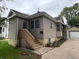 1233 11 1/2 St N, Fargo, ND 58102
