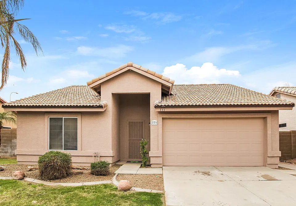 773 E Wildhorse Dr
