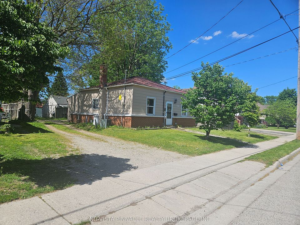 1st image of 744 Little Grey St