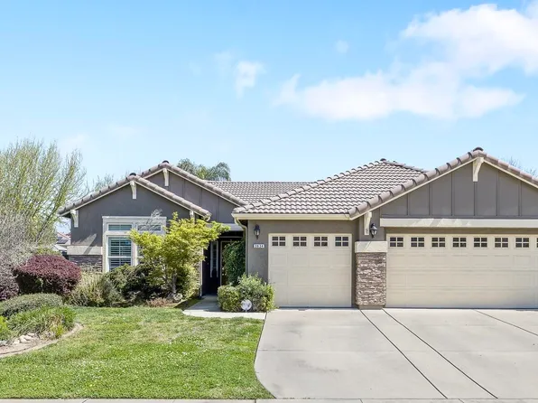 3634 N Minden Court, Visalia, CA 93291