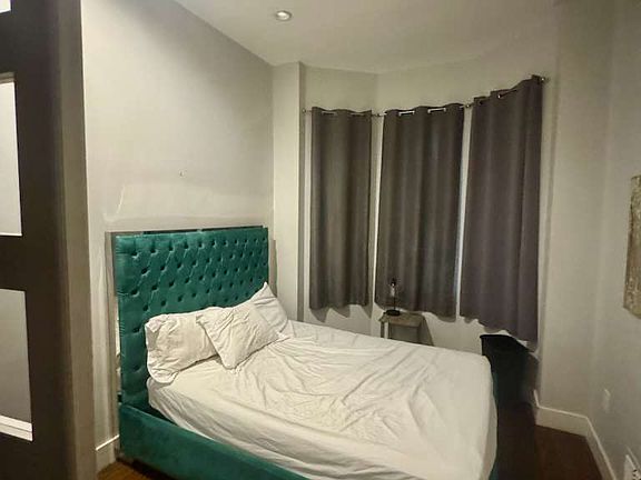 4th image of 525 Newark Ave #1B