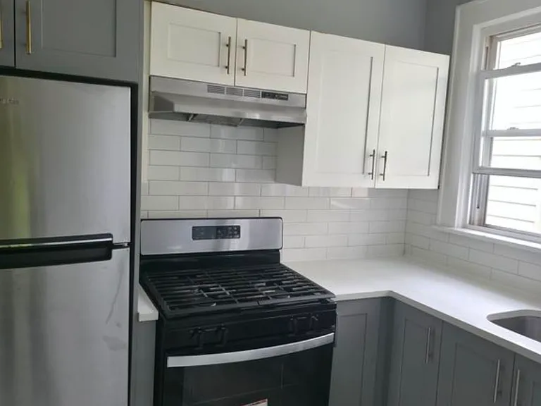 549 20th St #3F — Photo 9