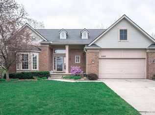 2359 Spring Ridge Ct, Ann Arbor, MI 48103
