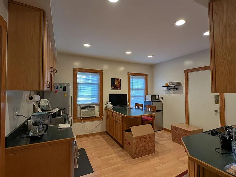 Garrison Ave — Photo 1