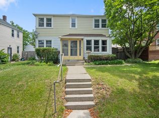 4324 N 15th STREET, Milwaukee, WI 53209