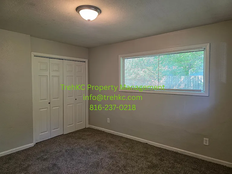 11206 Corrington Ave — Photo 9