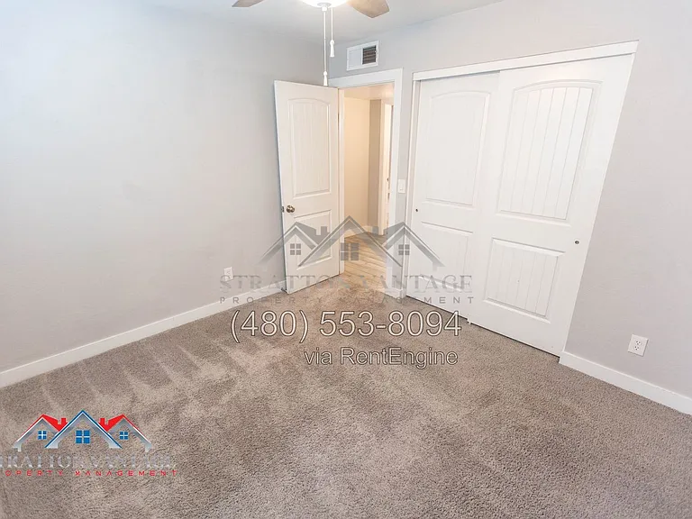 2732 E Michigan Ave — Photo 12