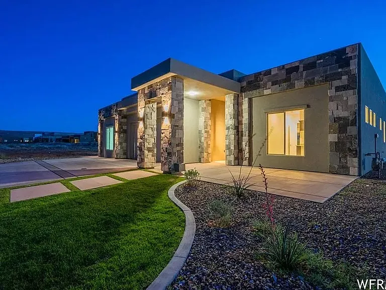 3194 S Hideaway Pl — Photo 2