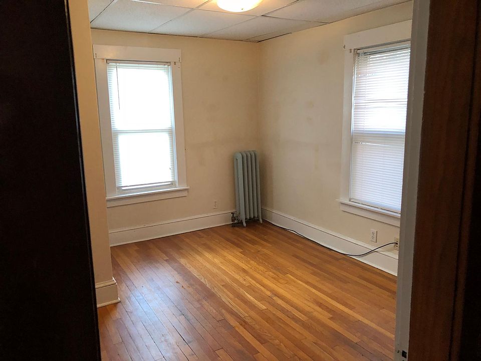 2nd image of 20 Granby St