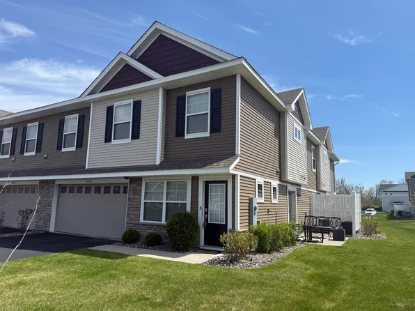 7238 Dora Dr, Lino Lakes, MN 55038