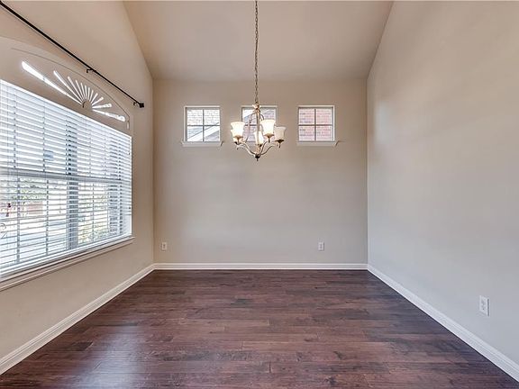5th image of 4210 Mustang Ave