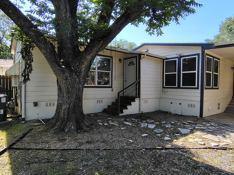 1338 W Elsmere Pl — Photo 13