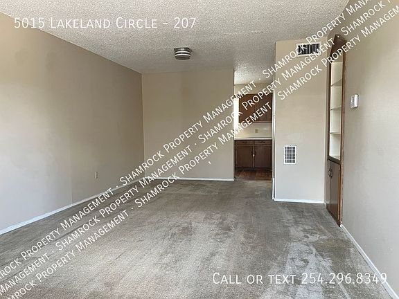2nd image of 5015 Lakeland Cir #207