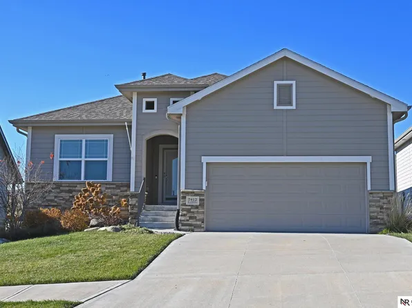 7412 N 175th Cir, Bennington, NE 68007
